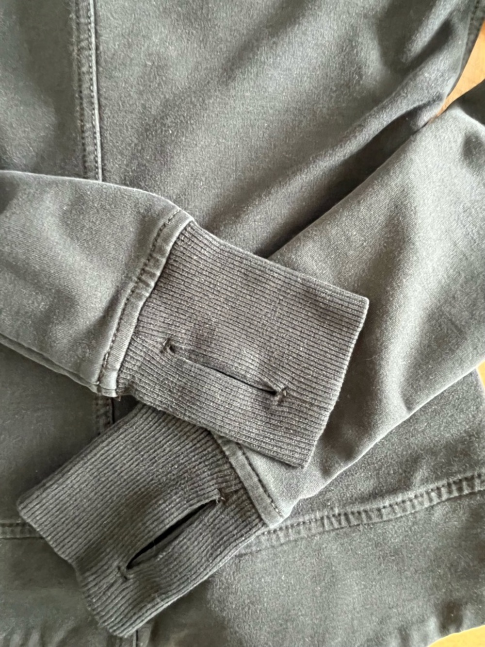 lululemon athletica black scuba ruched hood zip up jacket- Limited US 6 - Picture 10 of 14